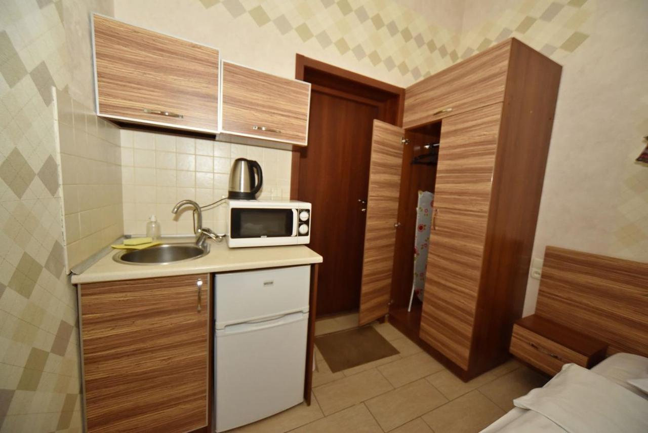 Malon * Kharkiv