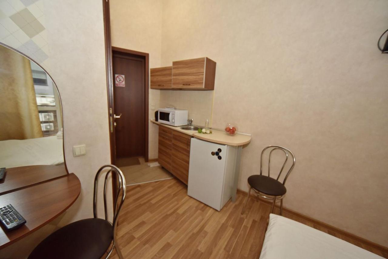 Malon * Kharkiv